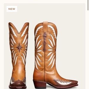 ISO: Tecovas Annie Star in Honey/Bone